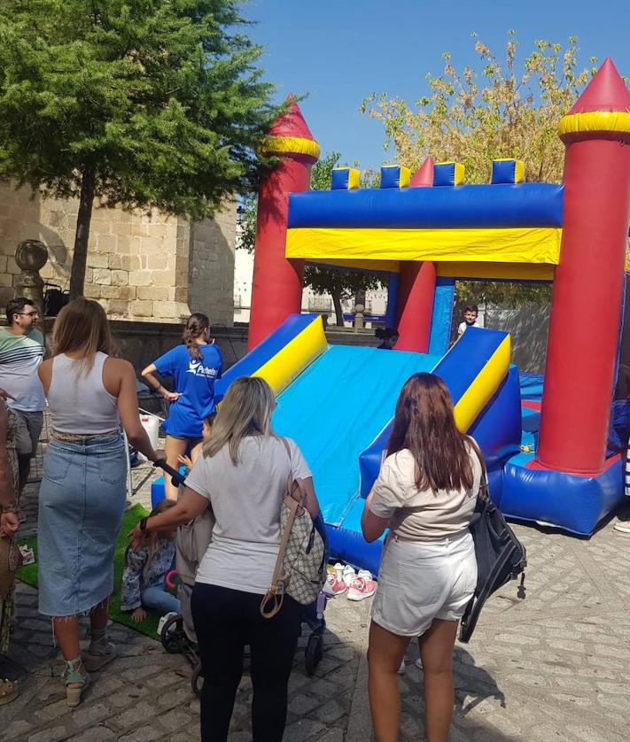 Imagen secundaria 2 - Gran asistencia al Día de las Familias
