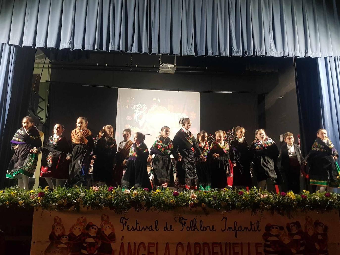 Arroyo acogió la XXII edición del Festival Folklórico Infantil Ángela Capdevielle