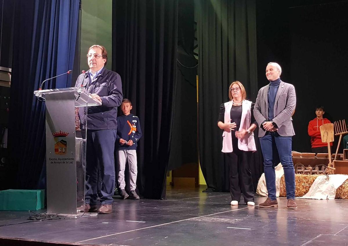 Imagen secundaria 1 - Arroyo de la Luz entrega los premios Candil de la Dehesa 2023