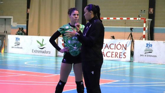 El Extremadura Arroyo busca un triunfo en la cancha de Covadonga que le permita seguir optando a la Copa