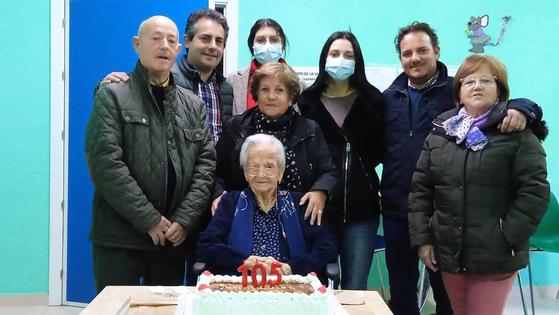 La arroyana Otilia Parra ha celebrado sus 105 años