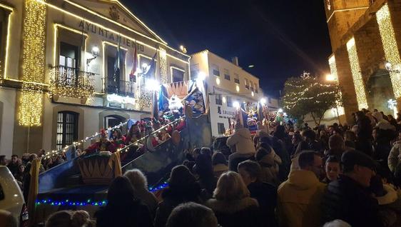 Los Reyes Magos inundaron con su magia Arroyo de la Luz