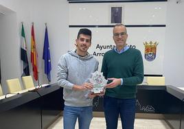 Recepción del alcalde arroyano al atleta Ismael Bocadulce.