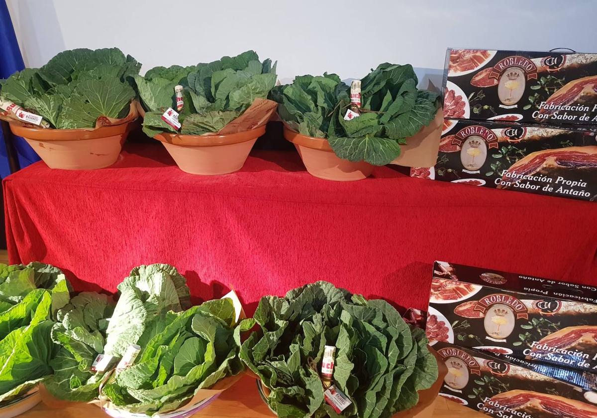 Imagen principal - Entregados los premios del IX Concurso Fotográfico de las Coles con Buche