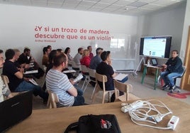 Comienzo del curso en el Circular Fab de Arroyo de la Luz.