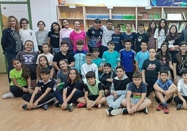 El cronista de Arroyo de la Luz vuelve a la escuela