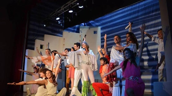 Soliloquio Teatro abre el Certamen de Teatro e Arroyo de la Luz con 'Mamma mía!!'