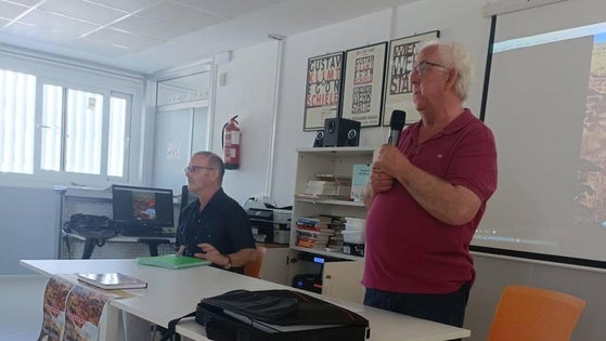 Florentino Gómez presenta 'El susurro de la caracola'