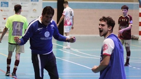 Lorenzo Pajares renueva con el Arroyo FS