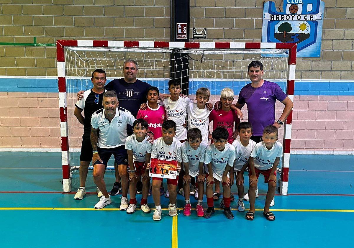 Imagen principal - Pirmer y segundo clasificados en la categoría benjamín-prebenjamín.