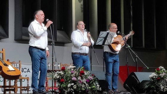 Arroyo de la Luz disfrutó con un emotivo Festival Flamenco del Emigrante