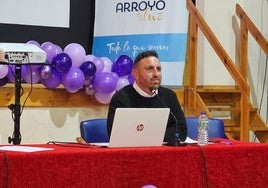 Teo Carrasco durante la presentación del libro.