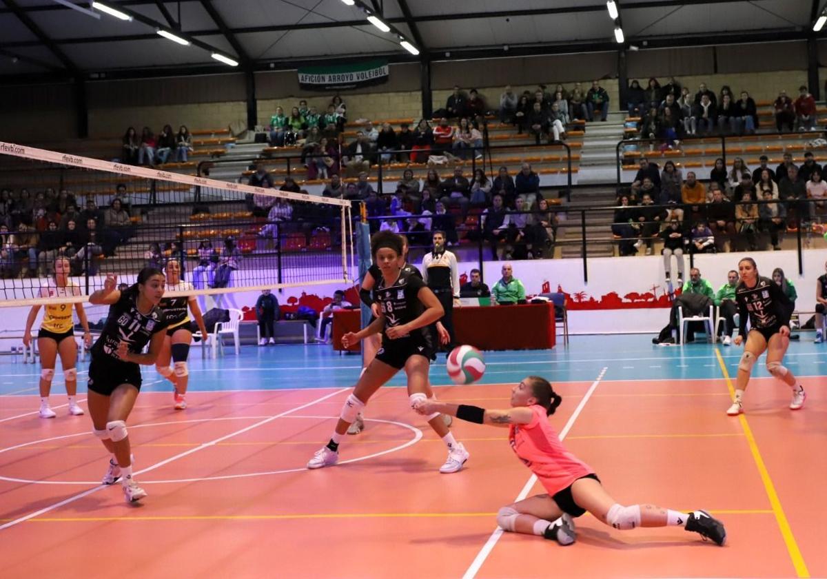 El Extremadura Arroyo certifica su imbatibilidad en casa en la primera vuelta con una gran victoria (3-1) ante VP Madrid