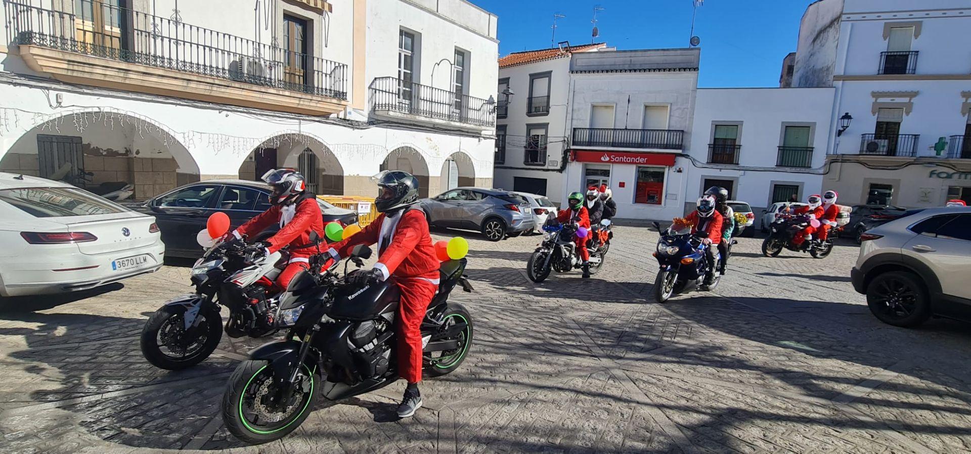 Primera edición de la Papanoelada Motera de Arroyo de la Luz