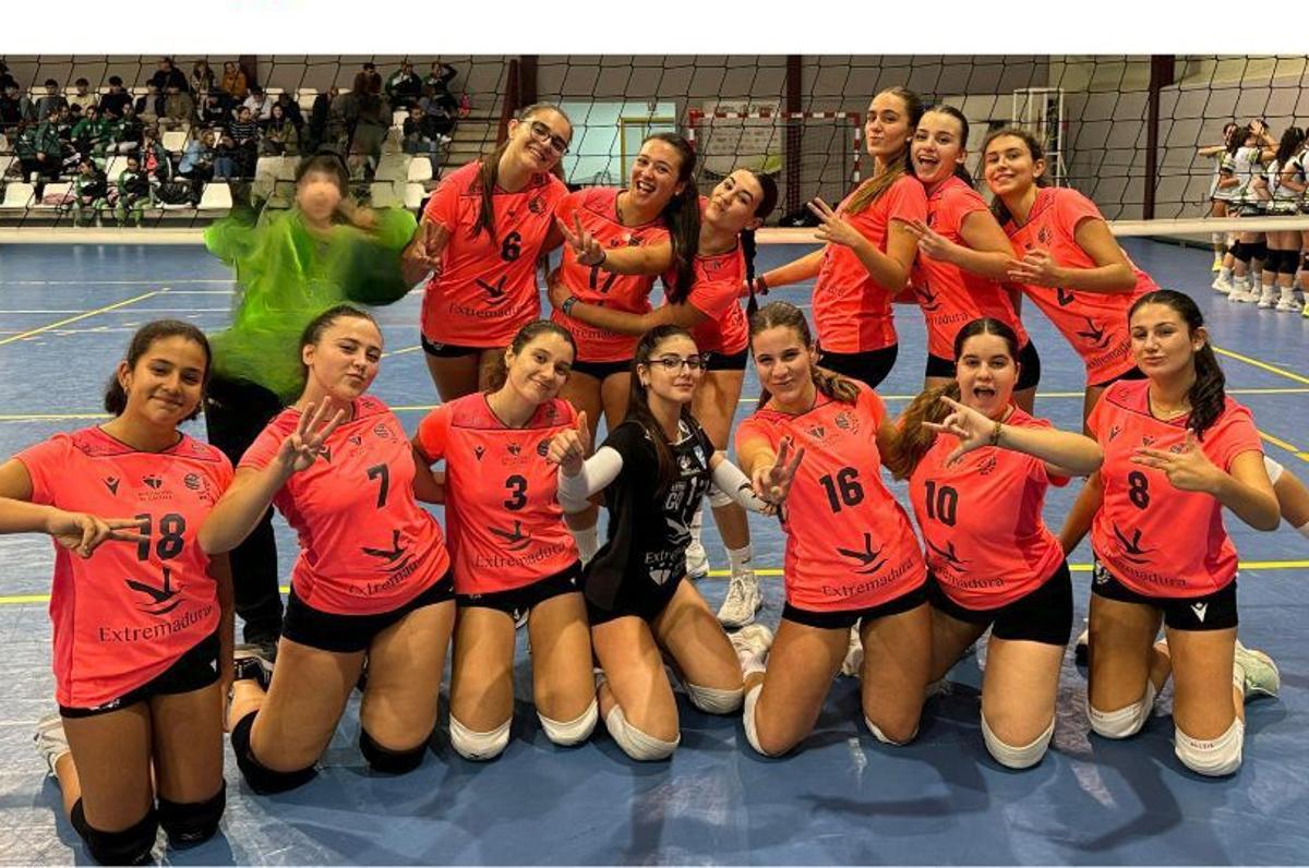 El equipo juvenil de voleibol parte hacia Valladolid para participar en la Copa de España 2024