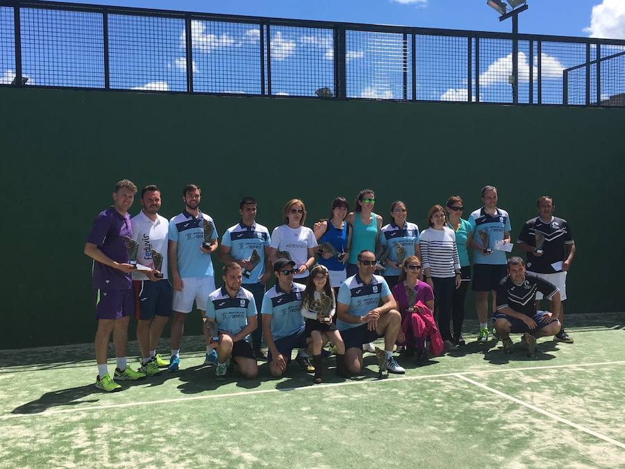  El Torneo de Primavera de Pádel contó con 36 equipos. 