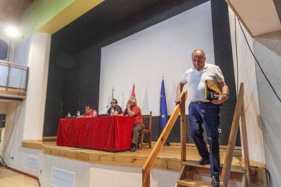 Bermejo, justo después de abandonar la mesa presidencial.