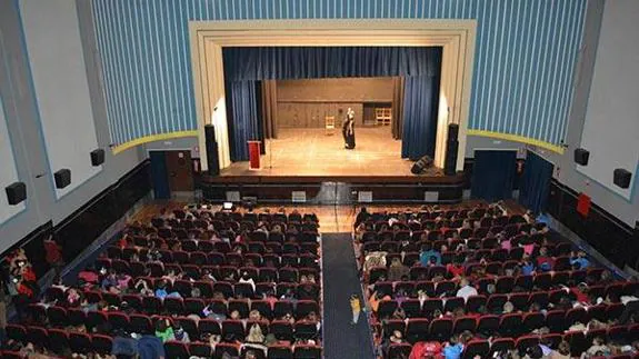 Cine teatro municipal de Arroyo de la Luz 