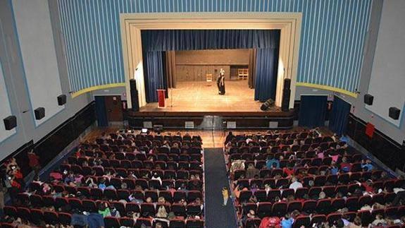 Cine-teatro municipal de Arroyo de la Luz 