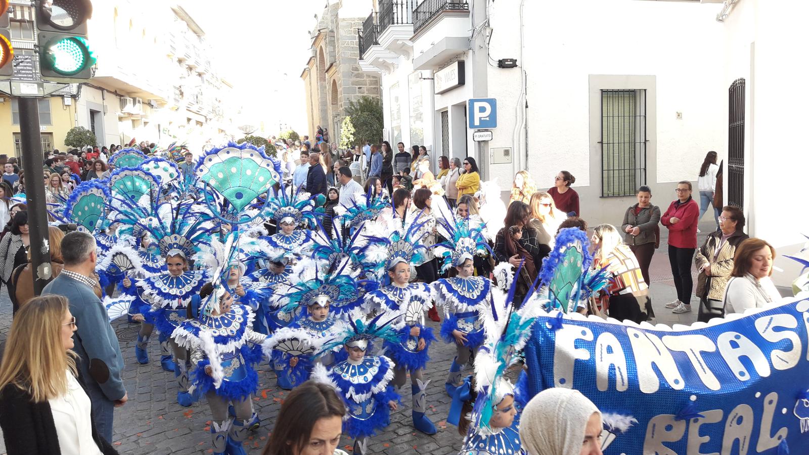 Cinco comparsas participaron en el concurso de este año y 'Las Salamandras' se alzó con el primer premio