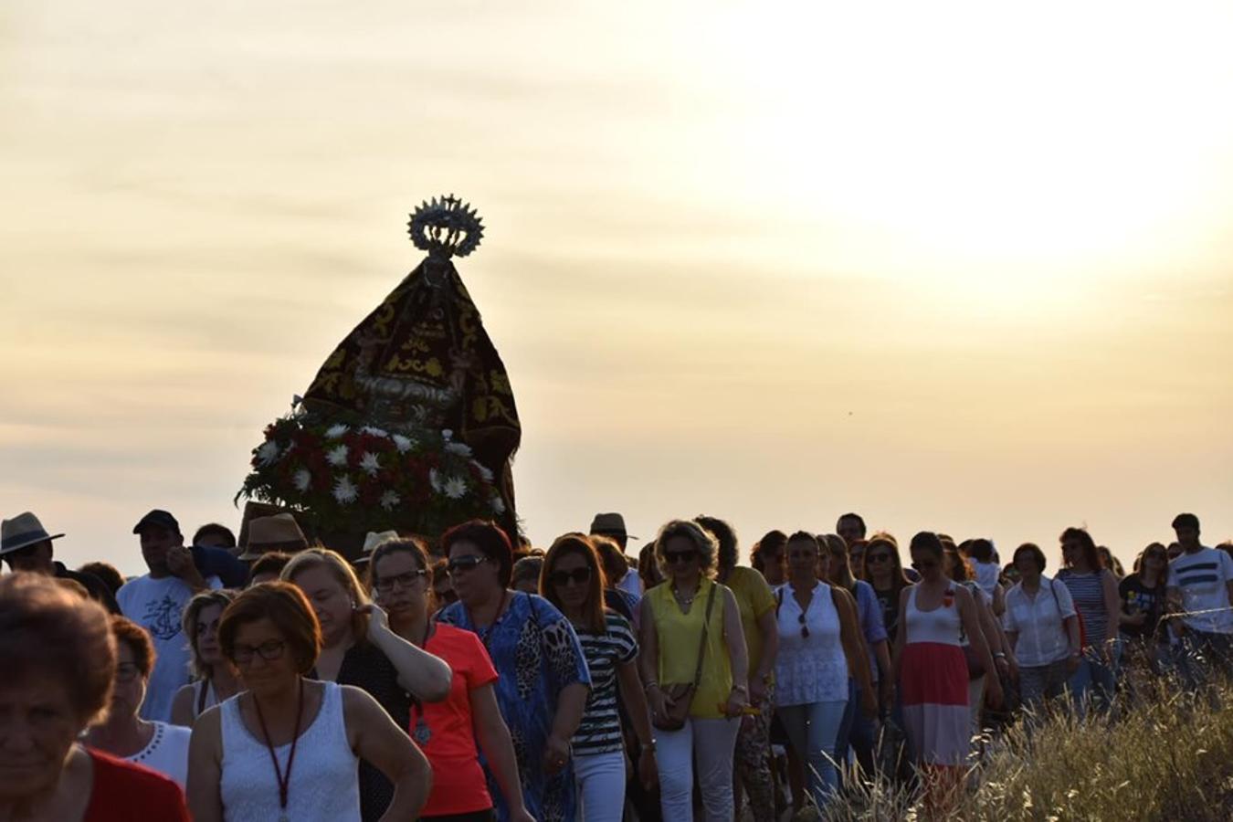 El pueblo de Campanario despidió a su Patrona, que tras 37 días en la parroquia, regresó el domingo 2 de junio a su ermita FOTOS: A. C.