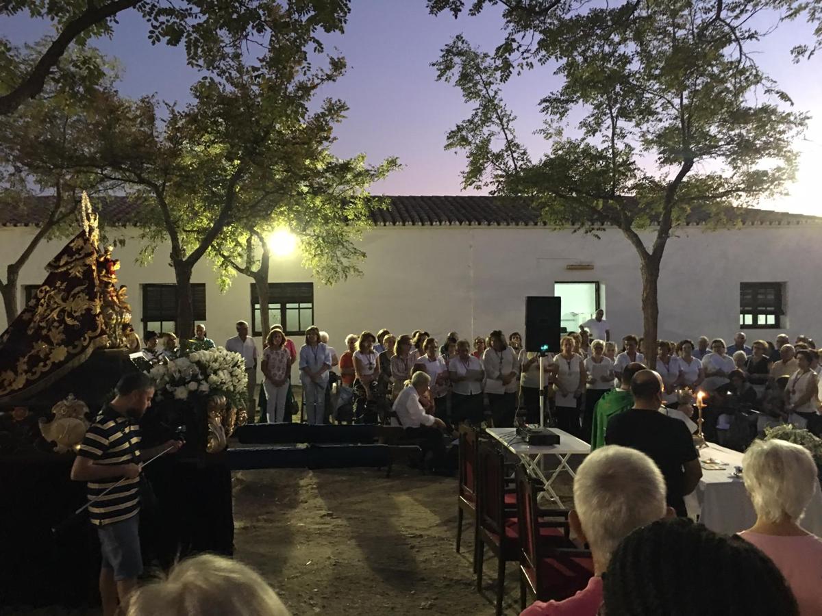 Celebración del 64 aniversario de la Coronación de la Virgen.