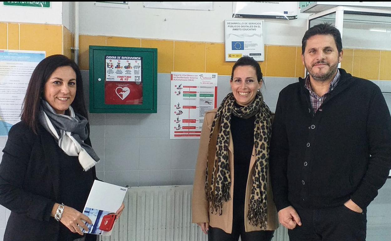 El instituto cuenta ya con un desfibrilador y personal formado para su manejo