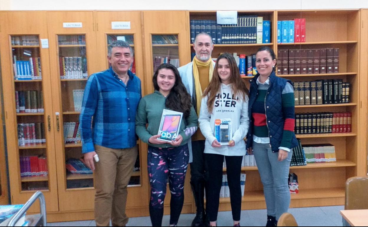 El logotipo creado por la alumna María Muñoz será la nueva imagen del IES Bartolomé José Gallardo