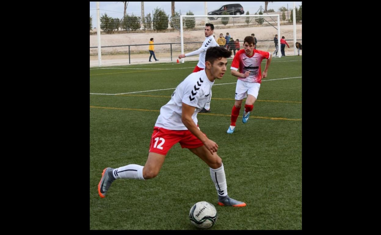 El jugador Carlos García, procedente del Castuera Subastacar, se une a las filas campanarienses