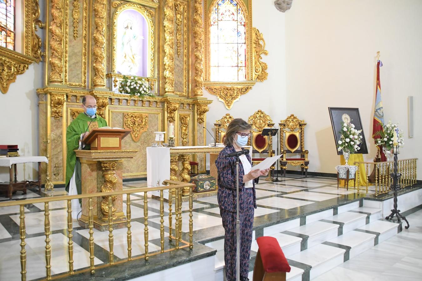 Durante el fin de semana han tenido lugar los actos de celebración del LXV Aniversario de Coronación de la Virgen de Piedraescrita. Este año, dichos actos se han celebrado en la iglesia de la Asunción ante un cuadro de la Virgen, y con aforo reducido y medidas de seguridad. Eso sí, no han faltado la gran fe y devoción que los campanarienses demuestran a su patrona.