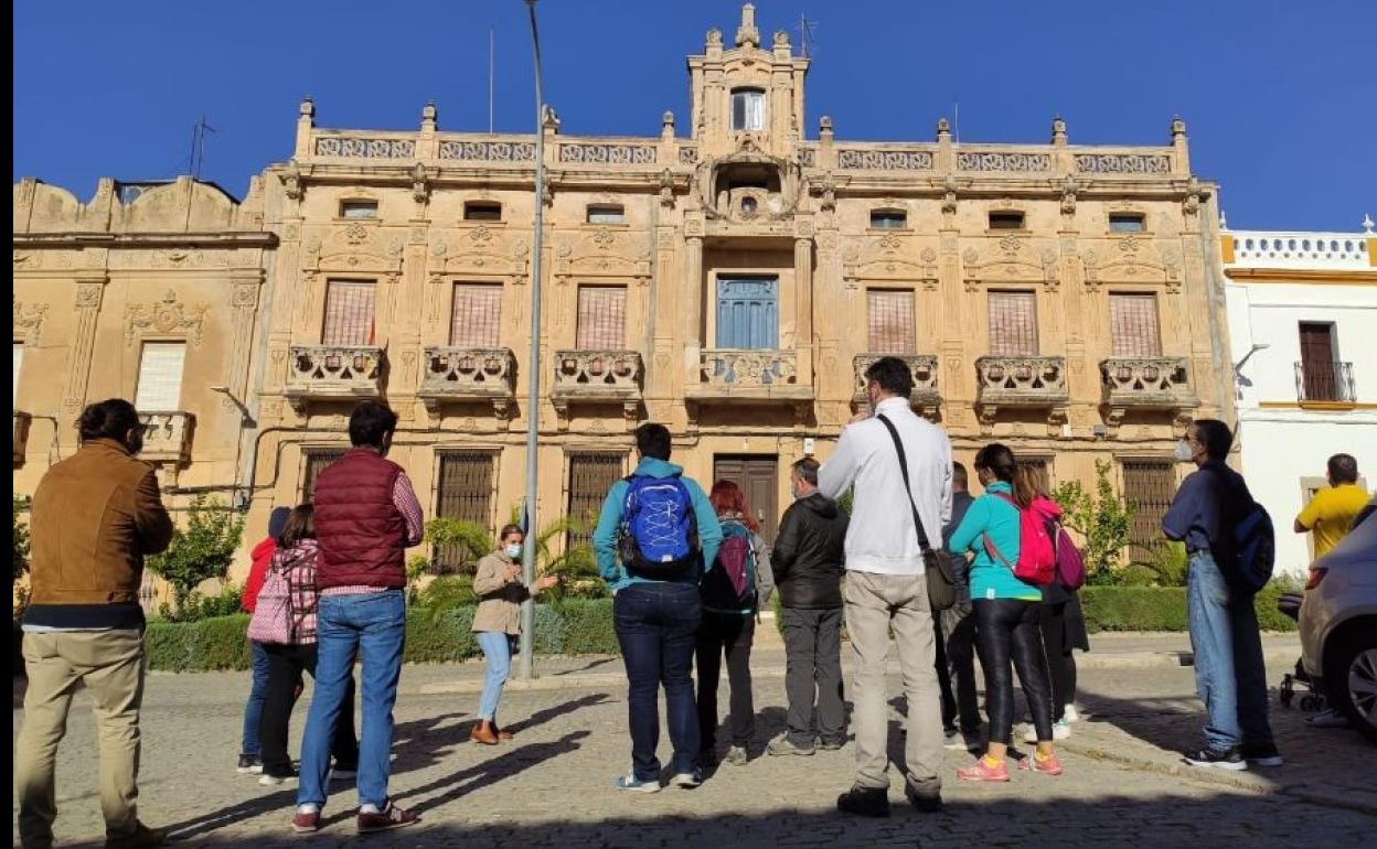Visitantes en Campanario para conocer los Caminos mozárabes. 