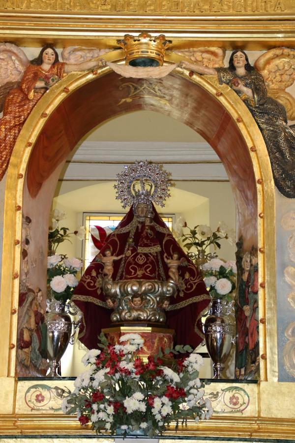 Restauración de los esgrafiados del camarín de la ermita de Campanario. 