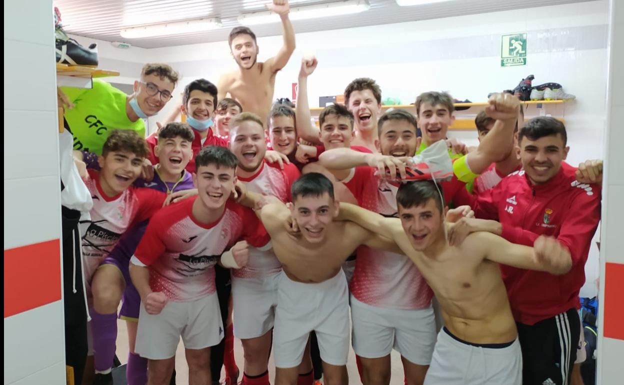 Alegría entre los Juveniles del CF Campanario al ganar por 4-1