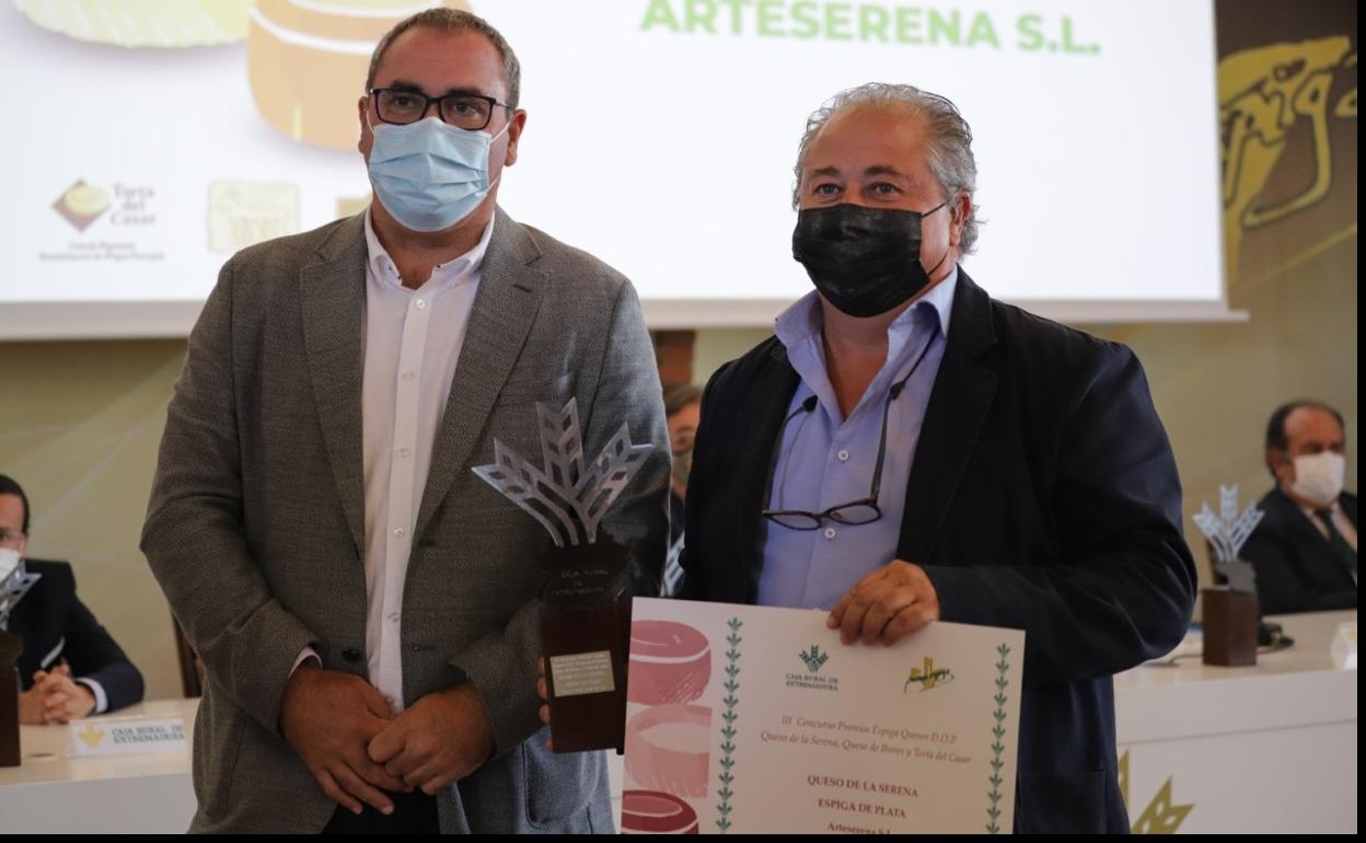 Entrega del premio a Arteserena. 