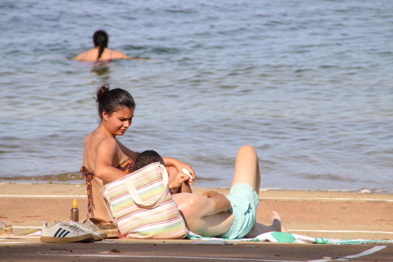 Playa Costa Alegre de Campanario en el Pantano de Orellana. 
