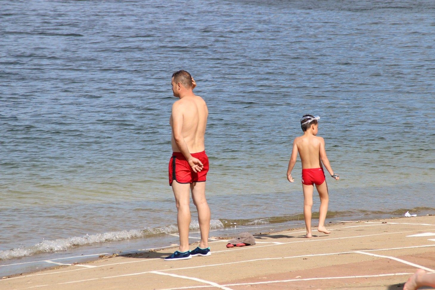 Playa Costa Alegre de Campanario en el Pantano de Orellana. 