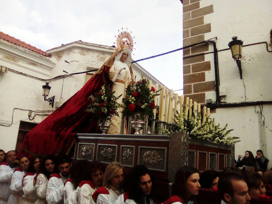 Proecesión con María Santísima de la Amargura 