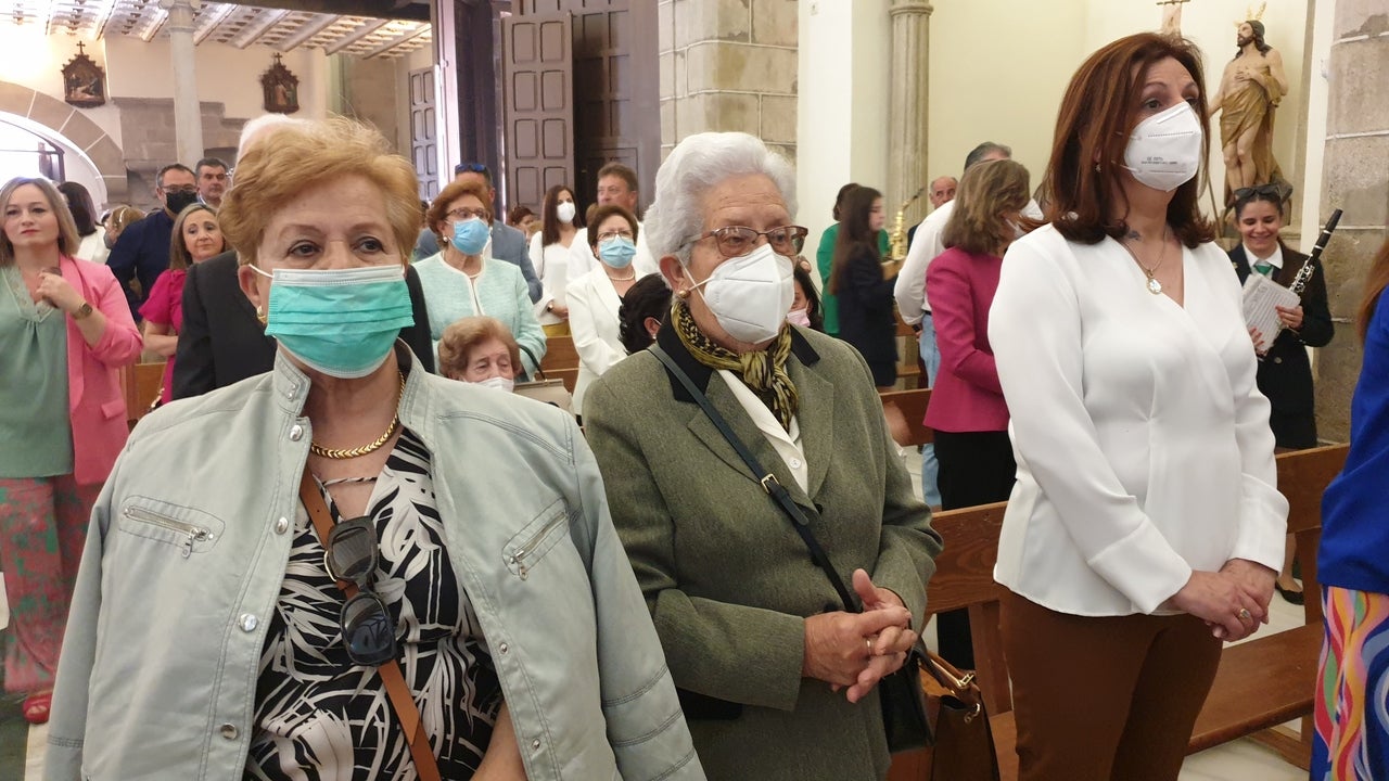 Los campanarienses acompañaron a la Virgen de Piedraescrita en la eucaristía y posterior procesión. 