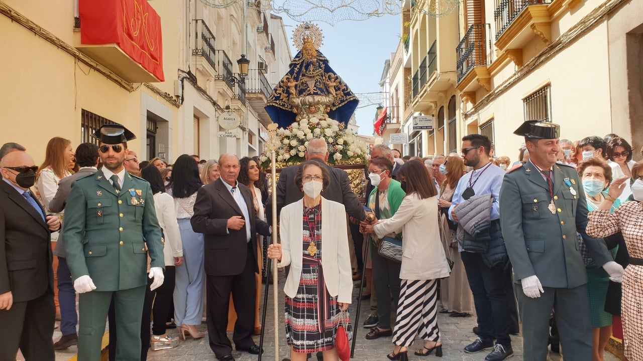 Los campanarienses acompañaron a la Virgen de Piedraescrita en la eucaristía y posterior procesión. 