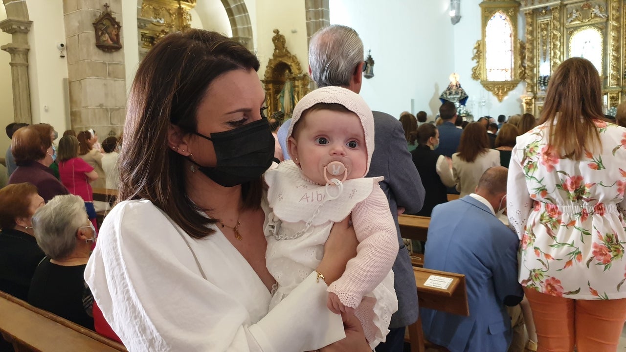 Los campanarienses acompañaron a la Virgen de Piedraescrita en la eucaristía y posterior procesión. 