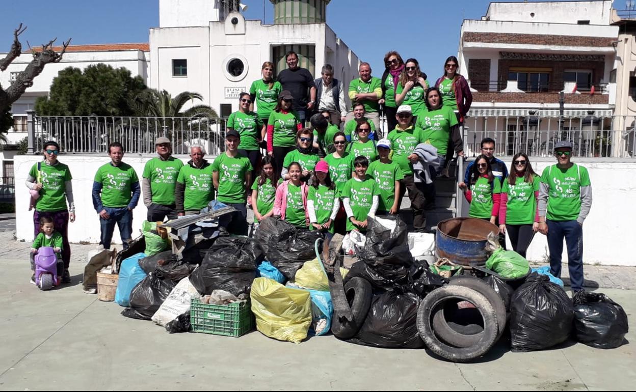 Campanario anima a sus vecinos a ayudar a limpiar los caminos