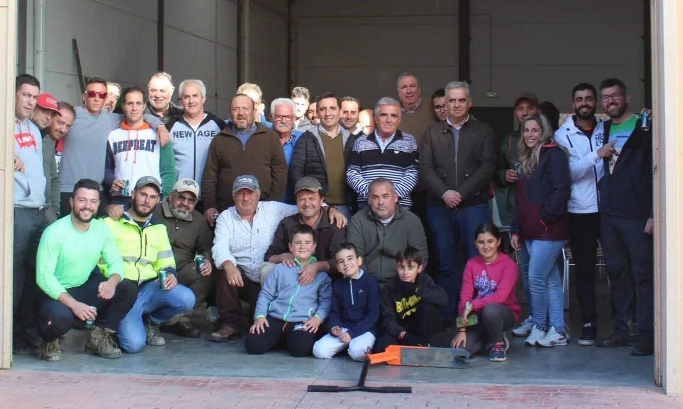 Participantes en el VI concurso de pesca de lucio en Campanario 