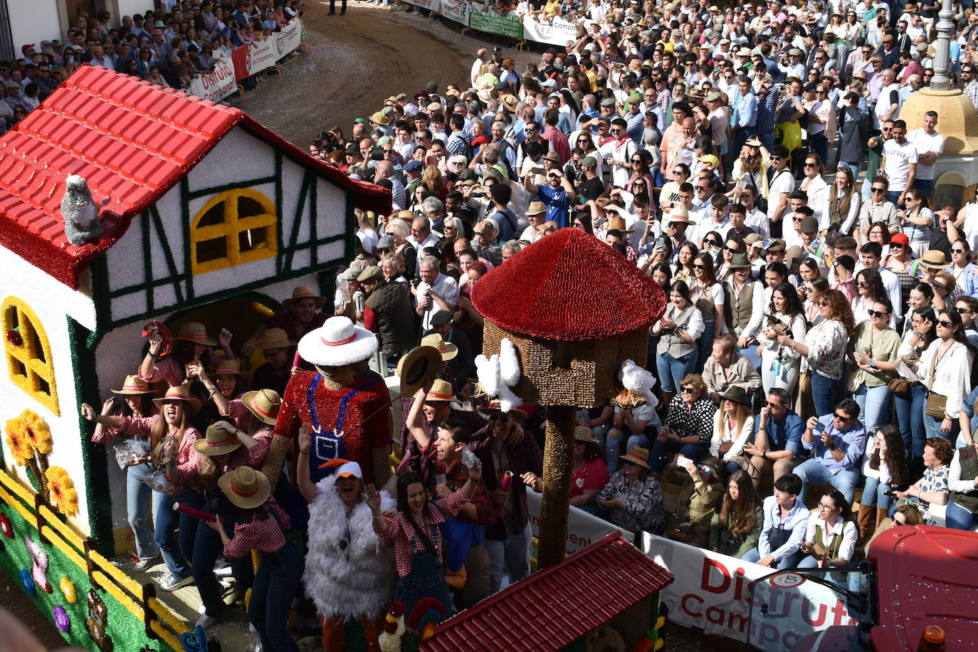 Fotos Desfile de carrozas y caballerías Romería de Piedraescrita 2023