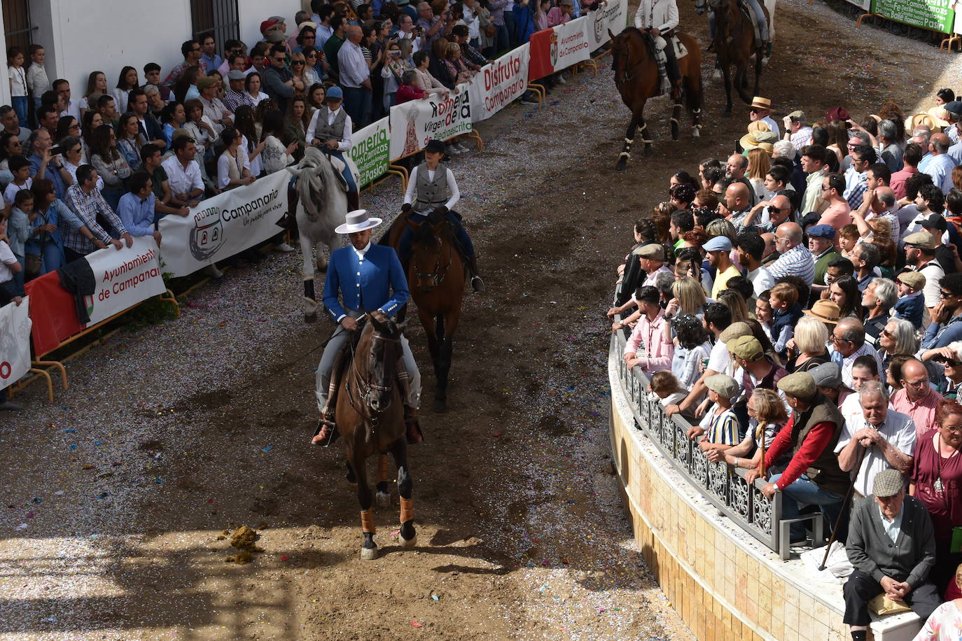 Fotos Desfile de carrozas y caballerías Romería de Piedraescrita 2023
