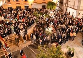 Llegada de la Virgen de Piedraescrita a la plaza de Campanario la primera noche de feria