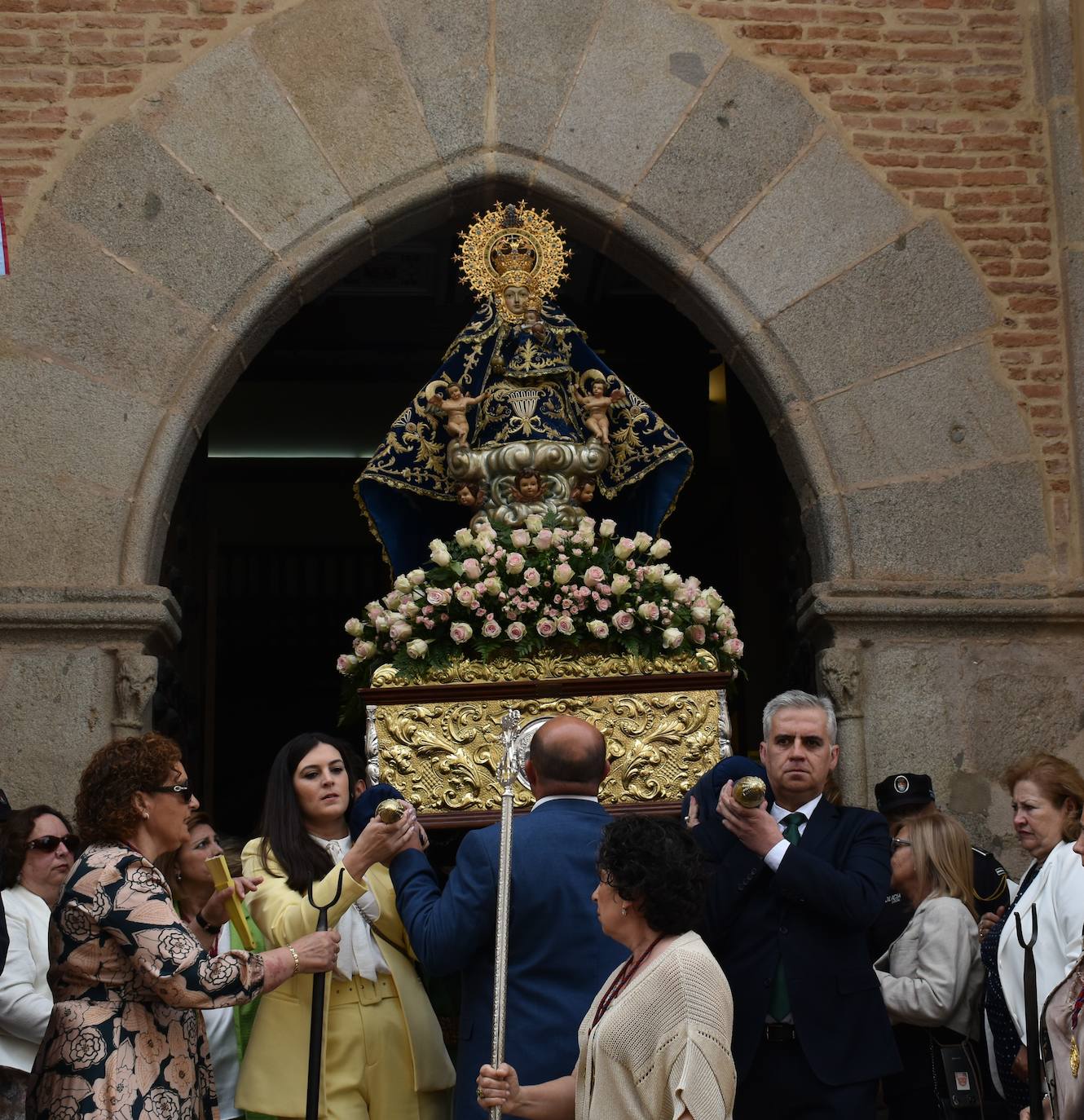 FOTOS FERIA DE ABRIL EN HONOR A LA VIRGEN DE PIEDRAESCRITA
