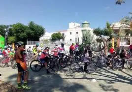 Numerosos ciclistas celebran el Día Mundial de la Bicicleta en Campanario