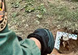 Guardia Civil desactiva una granada de mortero de la Guerra Civil en una finca de Campanario