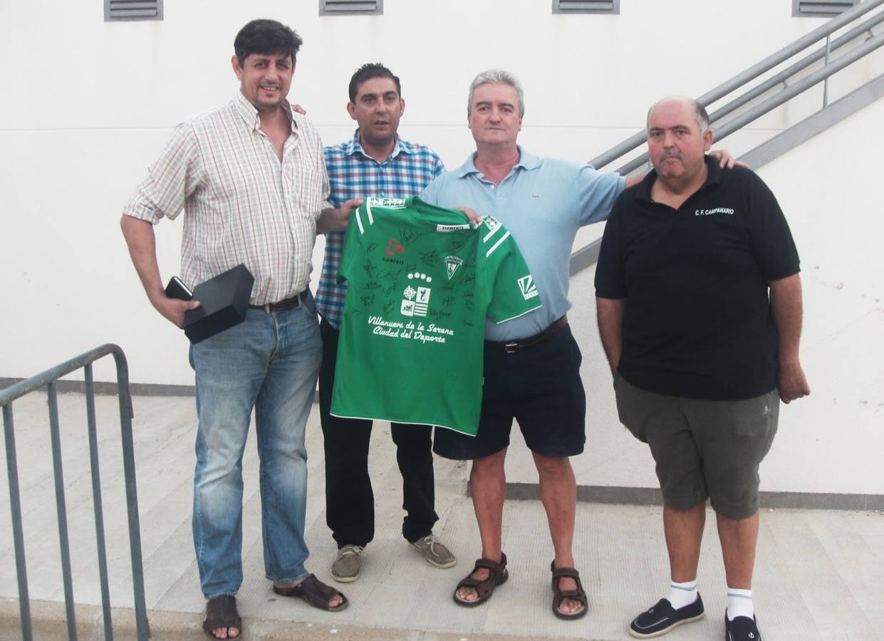 Homenaje del Campanario a su anterior presidente, Antonio Blesa