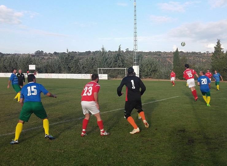 Jornada de empates para los equipos de veteranos de Campanario